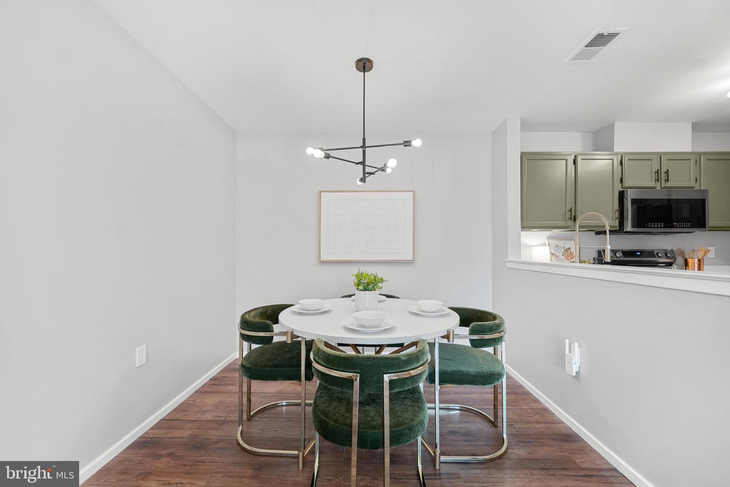 7826 HARROWGATE CIR #D, SPRINGFIELD, Virginia 22152, 1 Bedroom Bedrooms, ,1 BathroomBathrooms,Residential,For sale,7826 HARROWGATE CIR #D,VAFX2253426 MLS # VAFX2253426