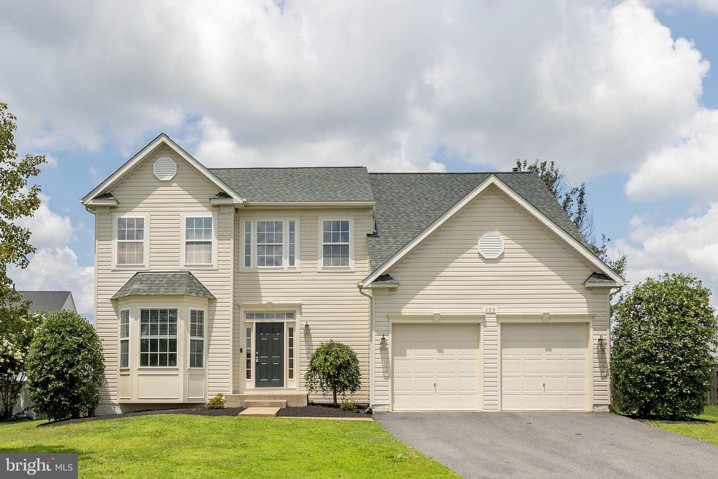 305 CHELTENHAM DR, STEPHENS CITY, Virginia 22655, 4 Bedrooms Bedrooms, ,3 BathroomsBathrooms,Residential,For sale,305 CHELTENHAM DR,VAFV2035282 MLS # VAFV2035282