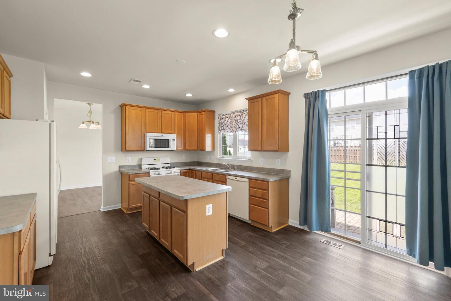 305 CHELTENHAM DR, STEPHENS CITY, Virginia 22655, 4 Bedrooms Bedrooms, ,3 BathroomsBathrooms,Residential,For sale,305 CHELTENHAM DR,VAFV2035282 MLS # VAFV2035282