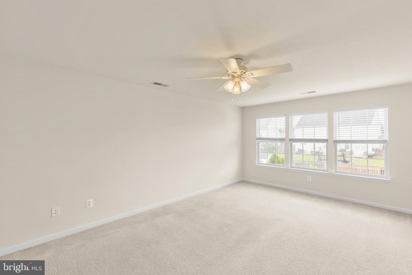 305 CHELTENHAM DR, STEPHENS CITY, Virginia 22655, 4 Bedrooms Bedrooms, ,3 BathroomsBathrooms,Residential,For sale,305 CHELTENHAM DR,VAFV2035282 MLS # VAFV2035282