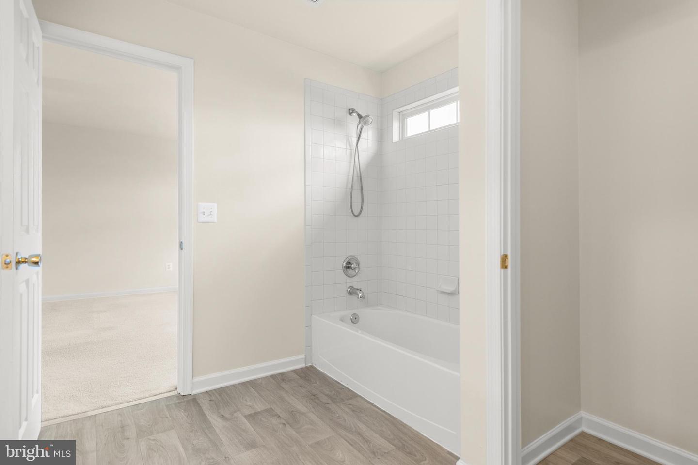 305 CHELTENHAM DR, STEPHENS CITY, Virginia 22655, 4 Bedrooms Bedrooms, ,3 BathroomsBathrooms,Residential,For sale,305 CHELTENHAM DR,VAFV2035282 MLS # VAFV2035282