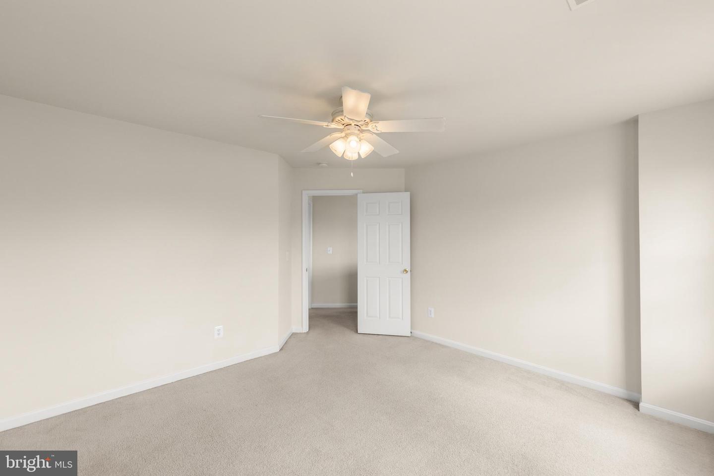 305 CHELTENHAM DR, STEPHENS CITY, Virginia 22655, 4 Bedrooms Bedrooms, ,3 BathroomsBathrooms,Residential,For sale,305 CHELTENHAM DR,VAFV2035282 MLS # VAFV2035282