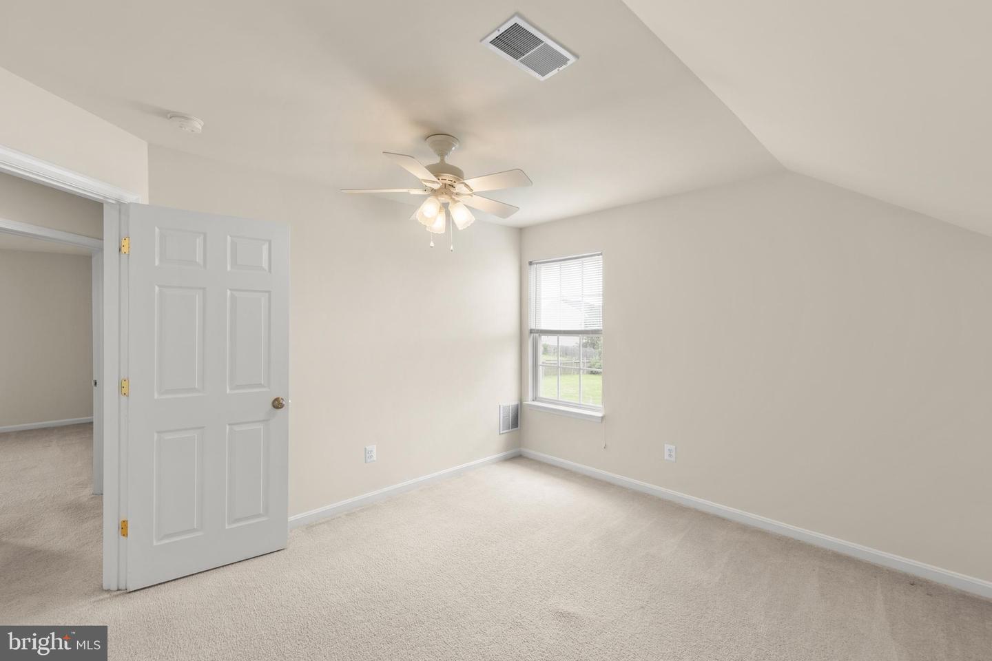 305 CHELTENHAM DR, STEPHENS CITY, Virginia 22655, 4 Bedrooms Bedrooms, ,3 BathroomsBathrooms,Residential,For sale,305 CHELTENHAM DR,VAFV2035282 MLS # VAFV2035282