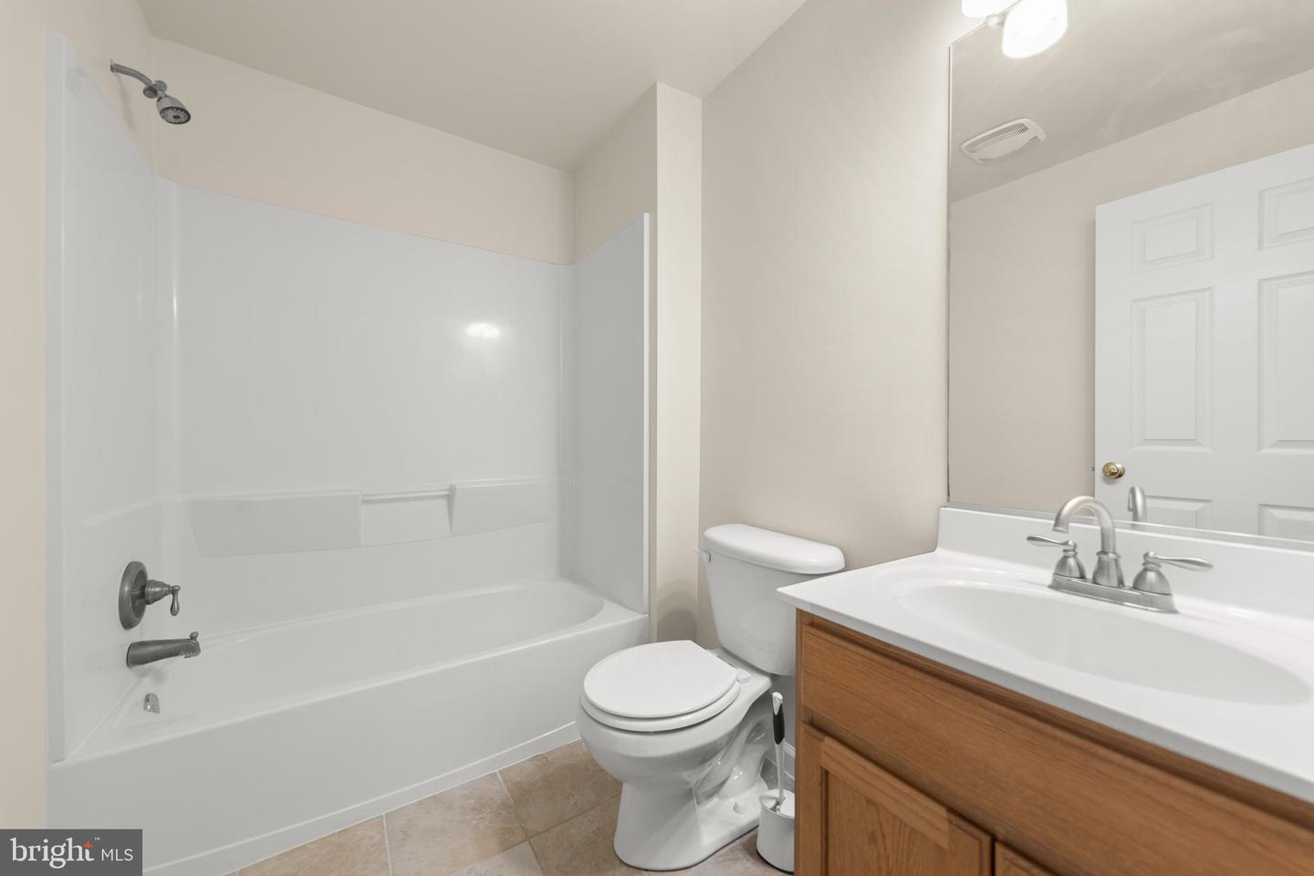 305 CHELTENHAM DR, STEPHENS CITY, Virginia 22655, 4 Bedrooms Bedrooms, ,3 BathroomsBathrooms,Residential,For sale,305 CHELTENHAM DR,VAFV2035282 MLS # VAFV2035282