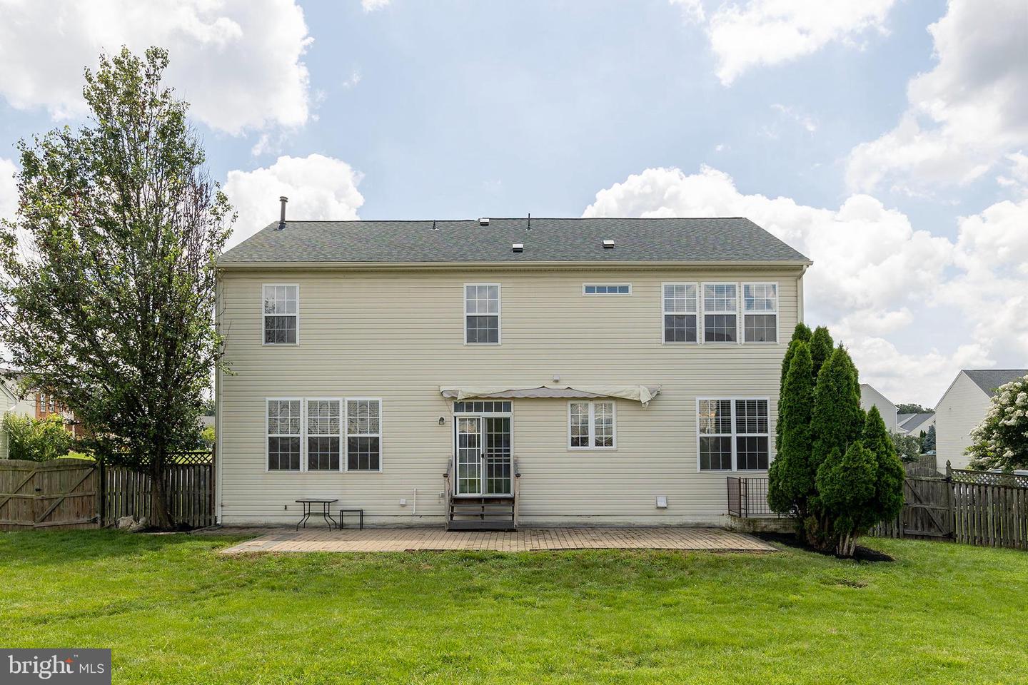 305 CHELTENHAM DR, STEPHENS CITY, Virginia 22655, 4 Bedrooms Bedrooms, ,3 BathroomsBathrooms,Residential,For sale,305 CHELTENHAM DR,VAFV2035282 MLS # VAFV2035282