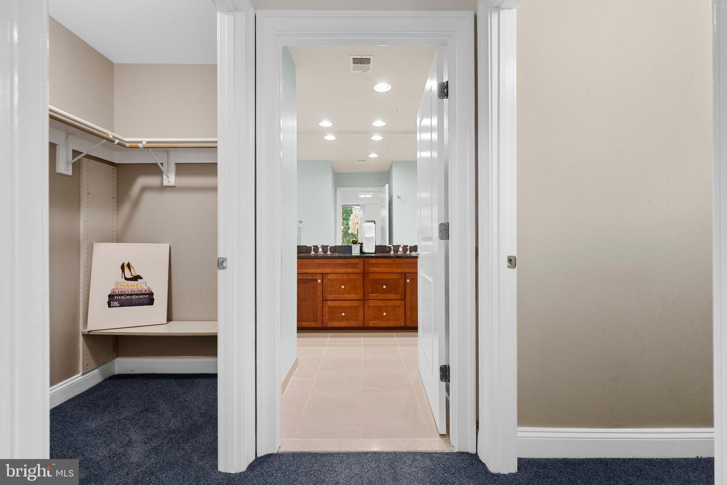 3625 10TH ST N #303, ARLINGTON, Virginia 22201, 2 Bedrooms Bedrooms, ,2 BathroomsBathrooms,Residential,For sale,3625 10TH ST N #303,VAAR2060256 MLS # VAAR2060256