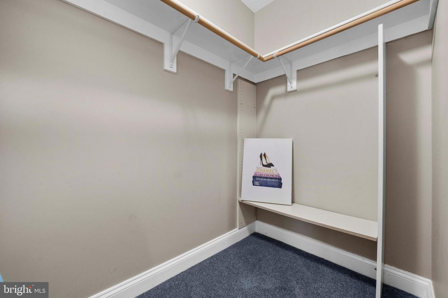 3625 10TH ST N #303, ARLINGTON, Virginia 22201, 2 Bedrooms Bedrooms, ,2 BathroomsBathrooms,Residential,For sale,3625 10TH ST N #303,VAAR2060256 MLS # VAAR2060256