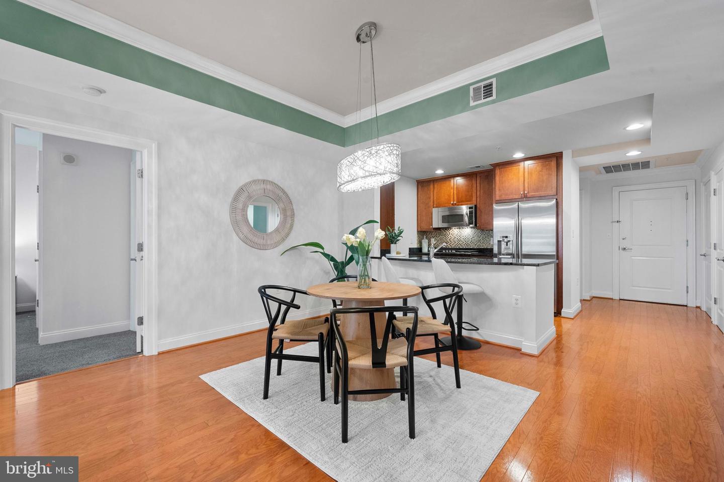 3625 10TH ST N #303, ARLINGTON, Virginia 22201, 2 Bedrooms Bedrooms, ,2 BathroomsBathrooms,Residential,For sale,3625 10TH ST N #303,VAAR2060256 MLS # VAAR2060256