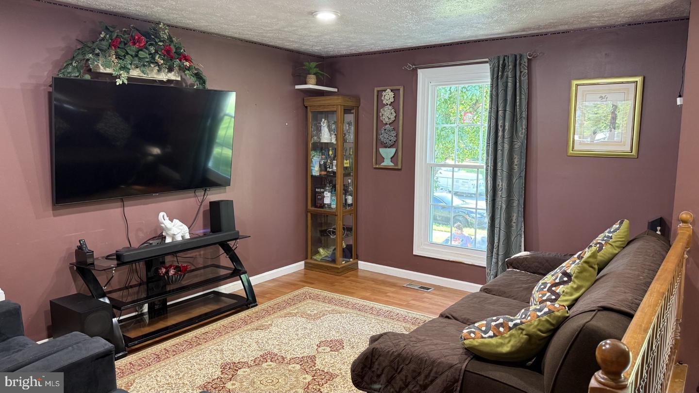 9444 COREY DR, MANASSAS, Virginia 20110, 5 Bedrooms Bedrooms, ,2 BathroomsBathrooms,Residential,For sale,9444 COREY DR,VAMN2008632 MLS # VAMN2008632