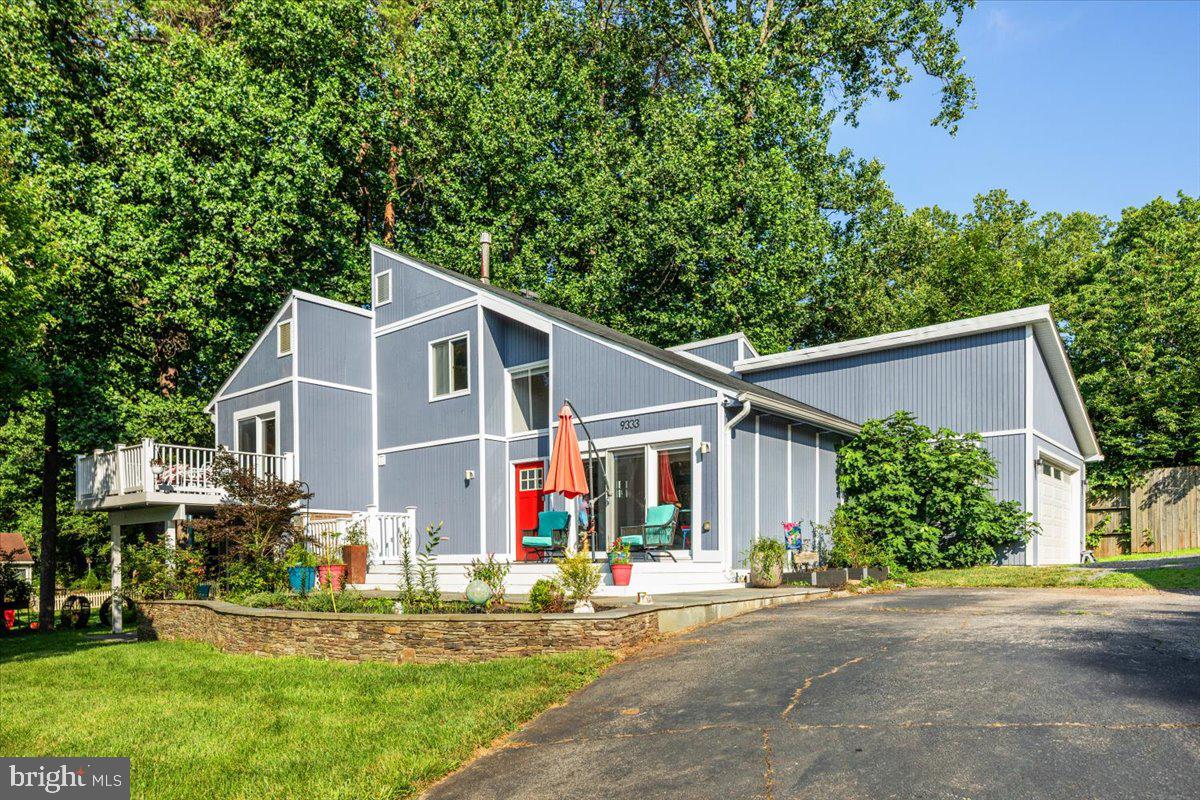 9333 RAINTREE RD, BURKE, Virginia 22015, 5 Bedrooms Bedrooms, ,3 BathroomsBathrooms,Residential,For sale,9333 RAINTREE RD,VAFX2253814 MLS # VAFX2253814