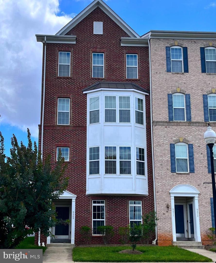 9469 STONEWALL RD, MANASSAS, Virginia 20110, 3 Bedrooms Bedrooms, ,2 BathroomsBathrooms,Residential,For sale,9469 STONEWALL RD,VAMN2008640 MLS # VAMN2008640