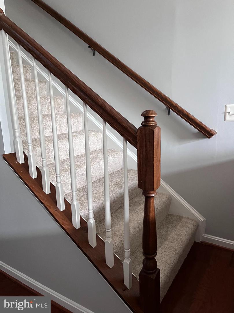 9469 STONEWALL RD, MANASSAS, Virginia 20110, 3 Bedrooms Bedrooms, ,2 BathroomsBathrooms,Residential,For sale,9469 STONEWALL RD,VAMN2008640 MLS # VAMN2008640