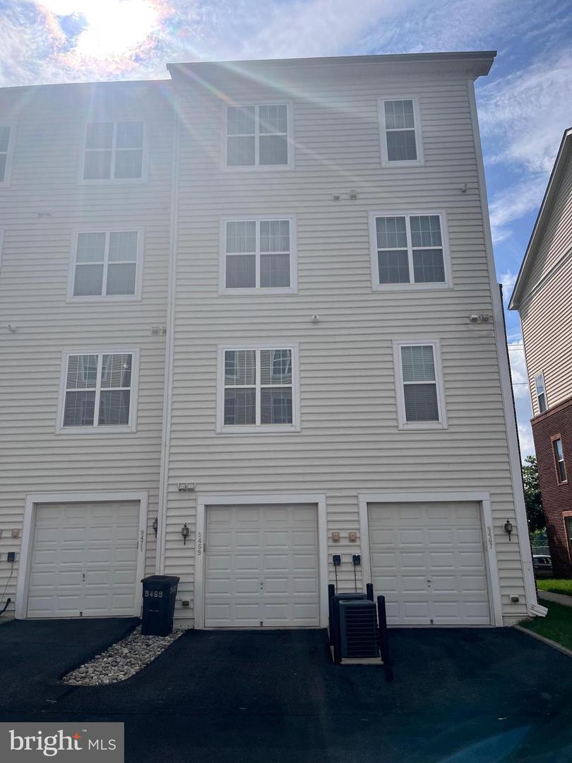 9469 STONEWALL RD, MANASSAS, Virginia 20110, 3 Bedrooms Bedrooms, ,2 BathroomsBathrooms,Residential,For sale,9469 STONEWALL RD,VAMN2008640 MLS # VAMN2008640
