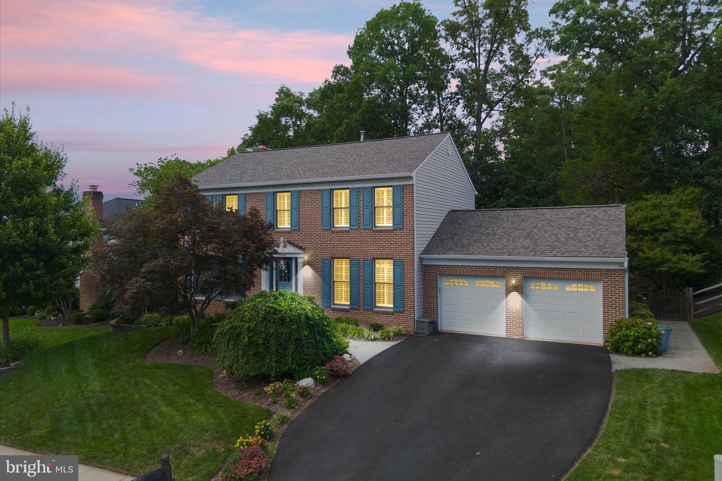 13768 LAUREL ROCK DR, CLIFTON, Virginia 20124, 4 Bedrooms Bedrooms, ,3 BathroomsBathrooms,Residential,For sale,13768 LAUREL ROCK DR,VAFX2253868 MLS # VAFX2253868