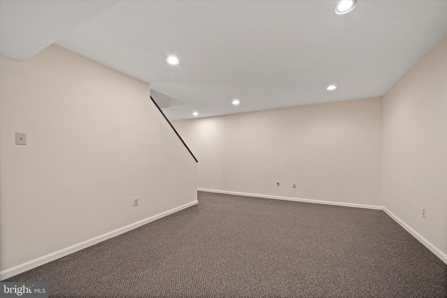 13768 LAUREL ROCK DR, CLIFTON, Virginia 20124, 4 Bedrooms Bedrooms, ,3 BathroomsBathrooms,Residential,For sale,13768 LAUREL ROCK DR,VAFX2253868 MLS # VAFX2253868