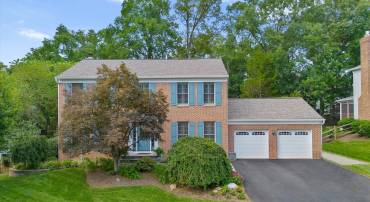 13768 LAUREL ROCK DR, CLIFTON, Virginia 20124, 4 Bedrooms Bedrooms, ,3 BathroomsBathrooms,Residential,For sale,13768 LAUREL ROCK DR,VAFX2253868 MLS # VAFX2253868