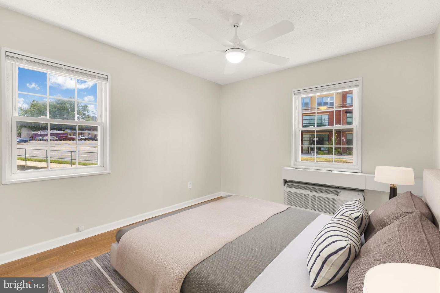 2305 FARRINGTON AVE #203, ALEXANDRIA, Virginia 22303, 2 Bedrooms Bedrooms, ,1 BathroomBathrooms,Residential,For sale,2305 FARRINGTON AVE #203,VAFX2253706 MLS # VAFX2253706