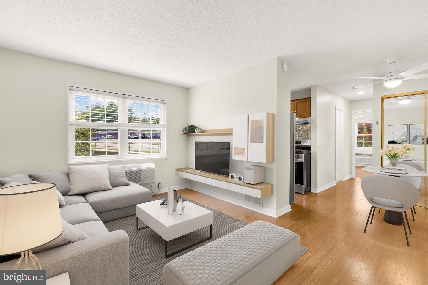 2305 FARRINGTON AVE #203, ALEXANDRIA, Virginia 22303, 2 Bedrooms Bedrooms, ,1 BathroomBathrooms,Residential,For sale,2305 FARRINGTON AVE #203,VAFX2253706 MLS # VAFX2253706
