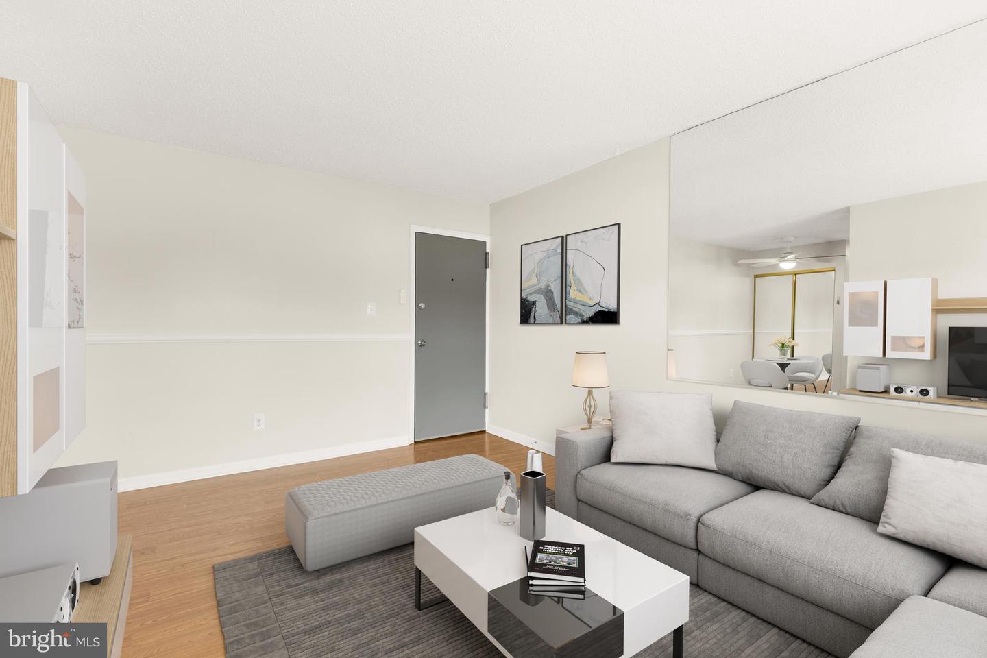 2305 FARRINGTON AVE #203, ALEXANDRIA, Virginia 22303, 2 Bedrooms Bedrooms, ,1 BathroomBathrooms,Residential,For sale,2305 FARRINGTON AVE #203,VAFX2253706 MLS # VAFX2253706