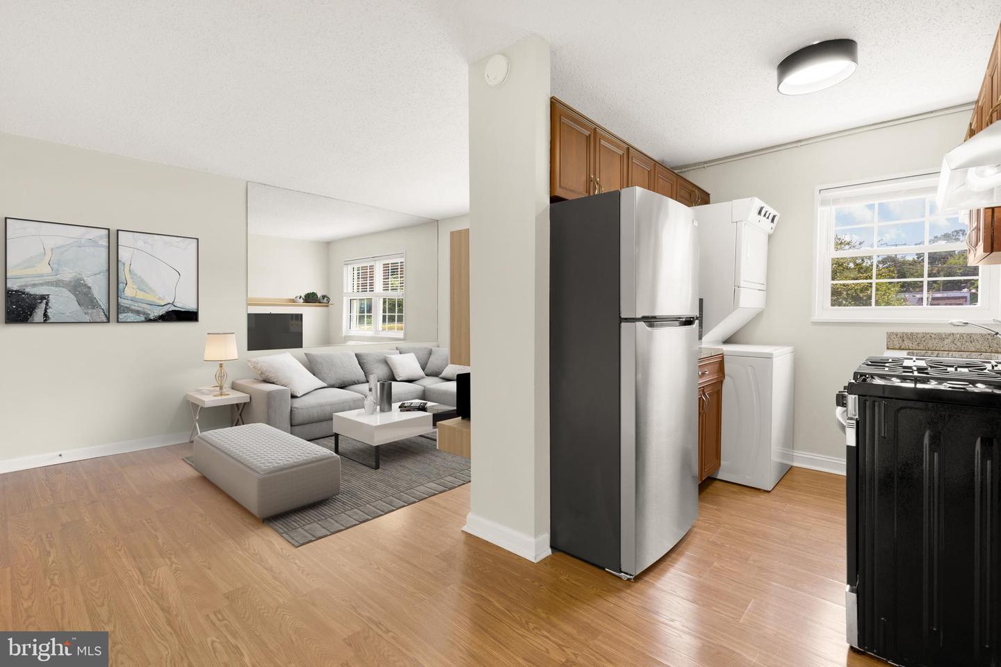 2305 FARRINGTON AVE #203, ALEXANDRIA, Virginia 22303, 2 Bedrooms Bedrooms, ,1 BathroomBathrooms,Residential,For sale,2305 FARRINGTON AVE #203,VAFX2253706 MLS # VAFX2253706