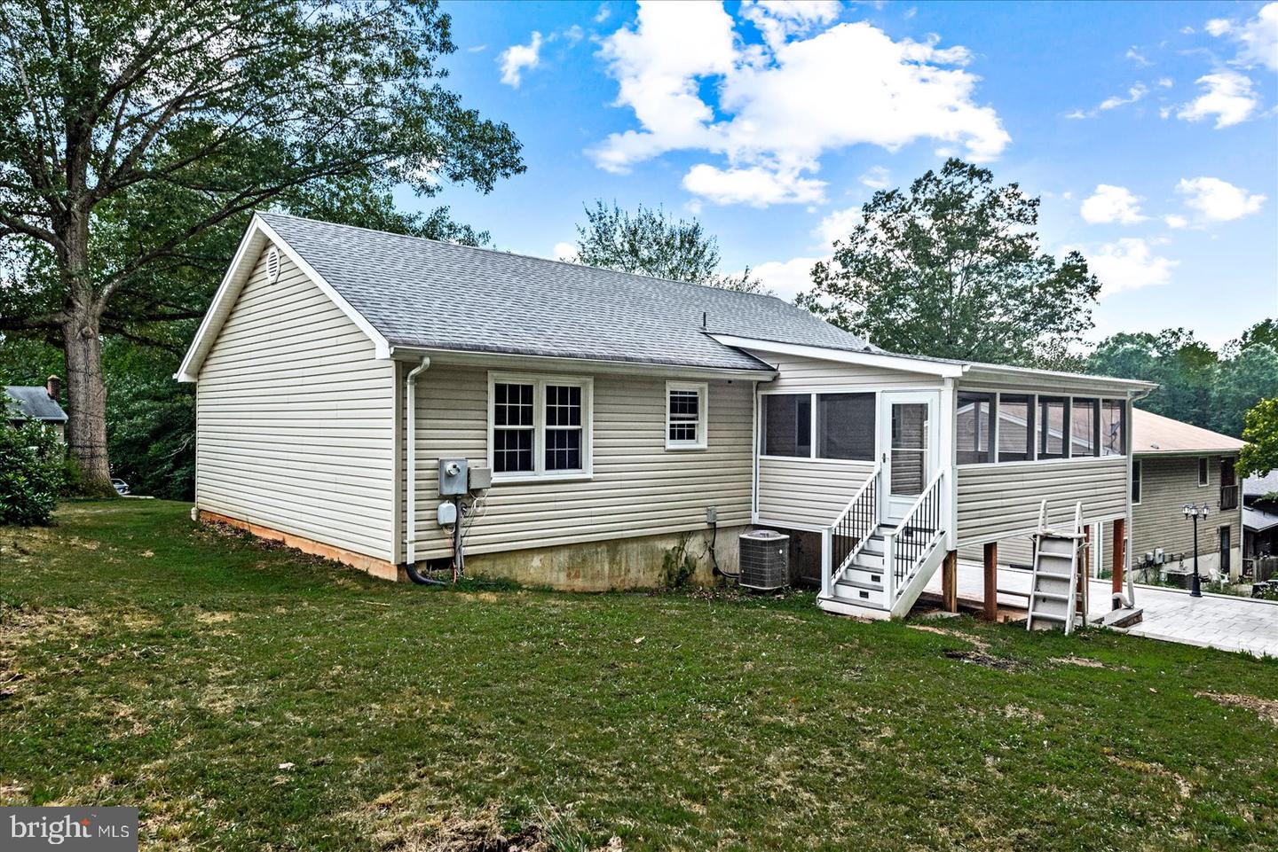 11015 ABBEY LN, FREDERICKSBURG, Virginia 22407, 3 Bedrooms Bedrooms, ,2 BathroomsBathrooms,Residential,For sale,11015 ABBEY LN,VASP2034514 MLS # VASP2034514