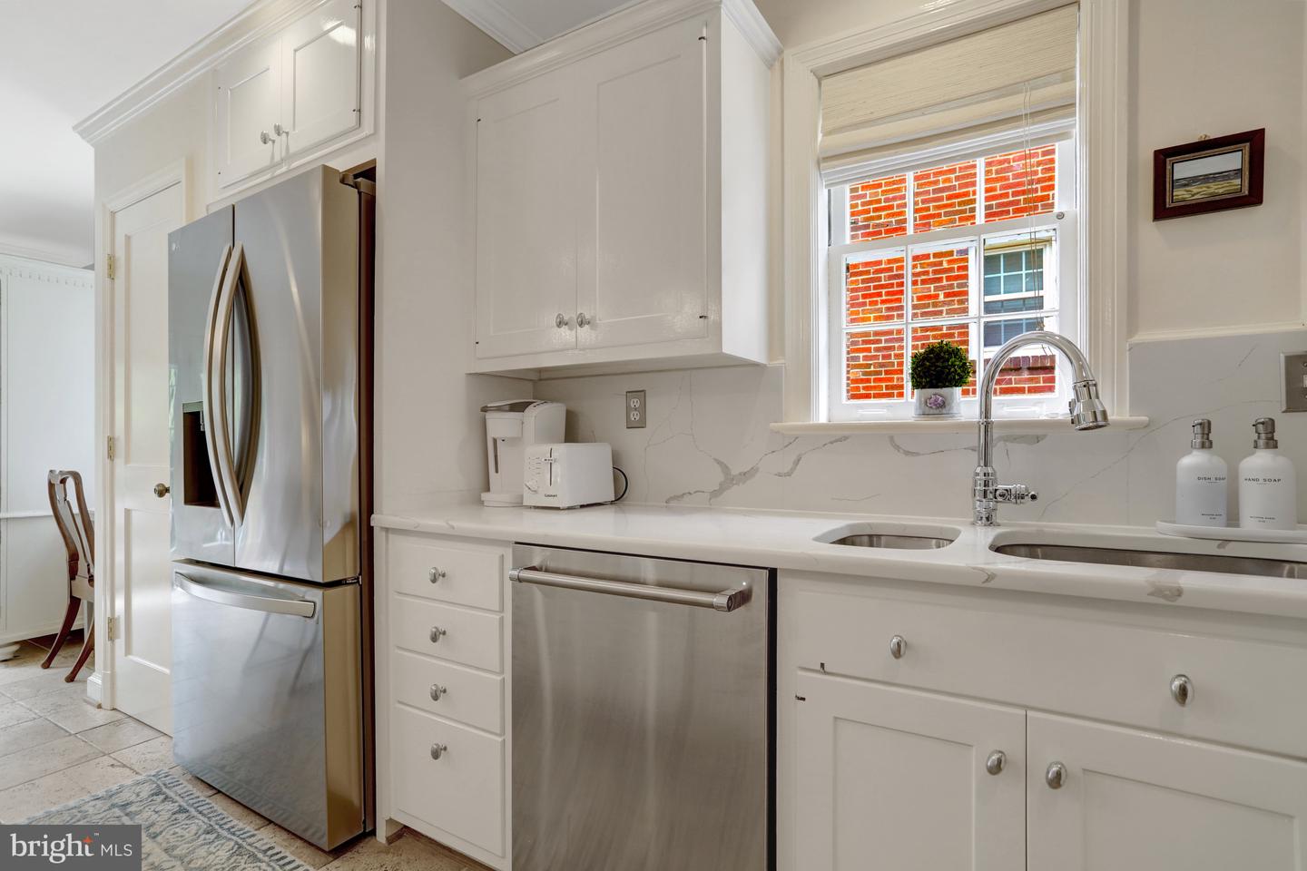 1114 N HARRISON ST, ARLINGTON, Virginia 22205, 4 Bedrooms Bedrooms, ,2 BathroomsBathrooms,Residential,For sale,1114 N HARRISON ST,VAAR2060326 MLS # VAAR2060326