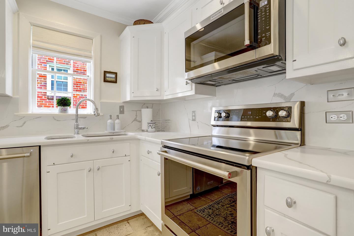 1114 N HARRISON ST, ARLINGTON, Virginia 22205, 4 Bedrooms Bedrooms, ,2 BathroomsBathrooms,Residential,For sale,1114 N HARRISON ST,VAAR2060326 MLS # VAAR2060326