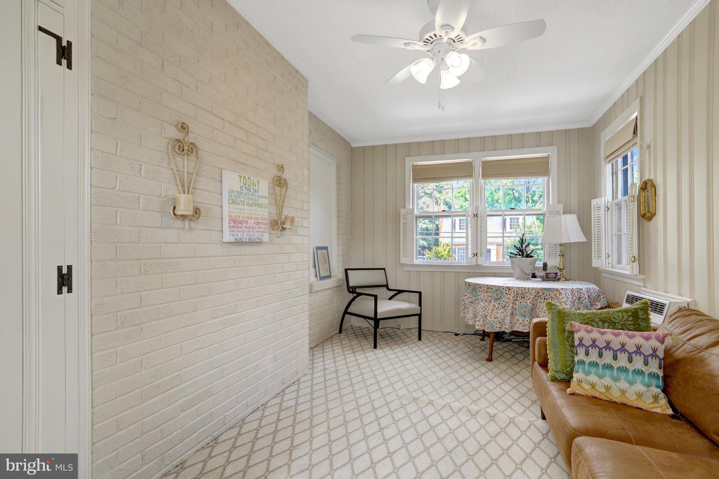 1114 N HARRISON ST, ARLINGTON, Virginia 22205, 4 Bedrooms Bedrooms, ,2 BathroomsBathrooms,Residential,For sale,1114 N HARRISON ST,VAAR2060326 MLS # VAAR2060326