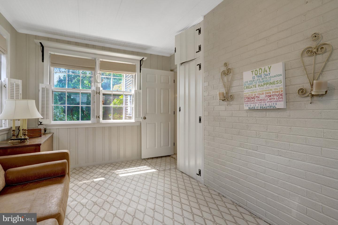 1114 N HARRISON ST, ARLINGTON, Virginia 22205, 4 Bedrooms Bedrooms, ,2 BathroomsBathrooms,Residential,For sale,1114 N HARRISON ST,VAAR2060326 MLS # VAAR2060326