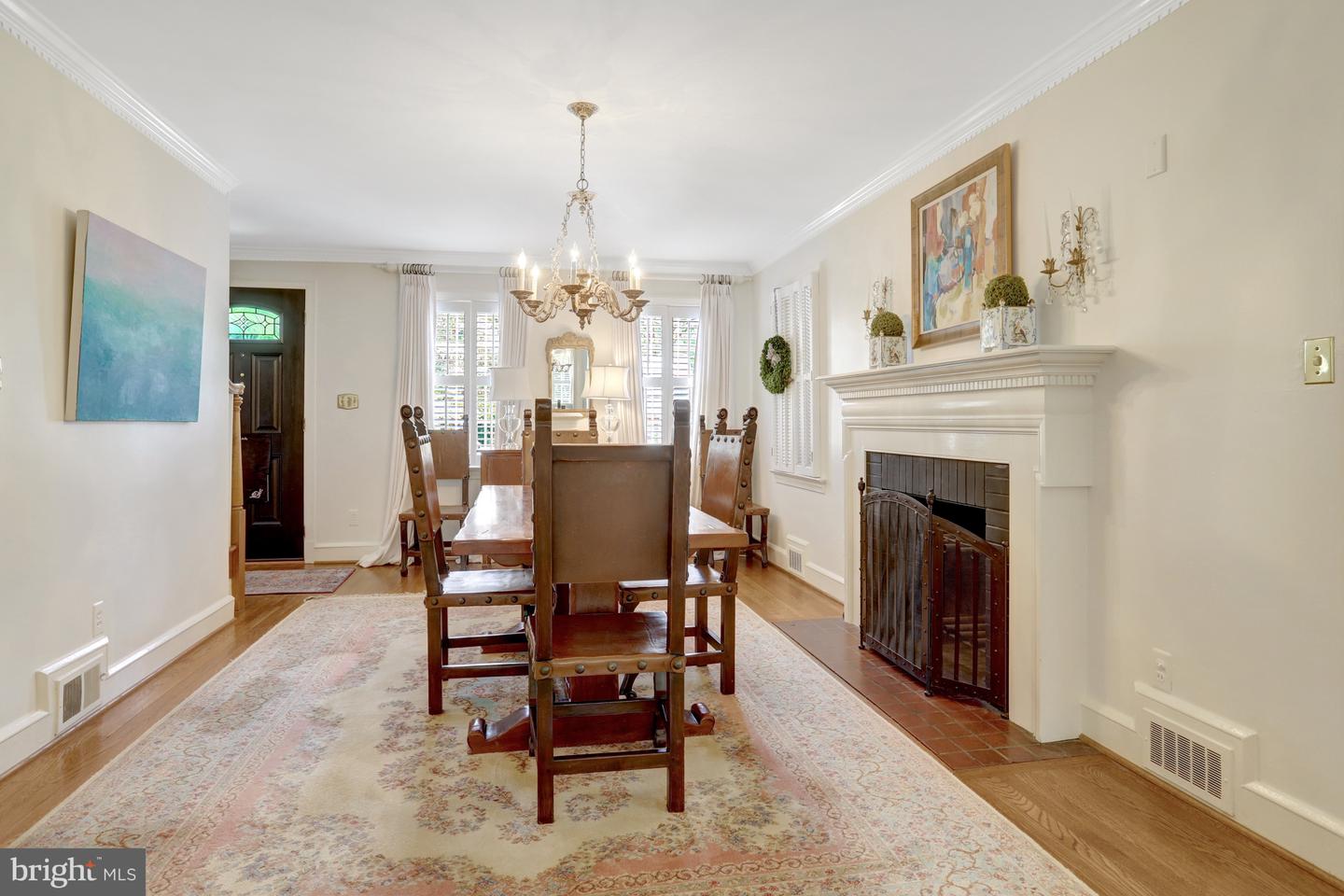 1114 N HARRISON ST, ARLINGTON, Virginia 22205, 4 Bedrooms Bedrooms, ,2 BathroomsBathrooms,Residential,For sale,1114 N HARRISON ST,VAAR2060326 MLS # VAAR2060326
