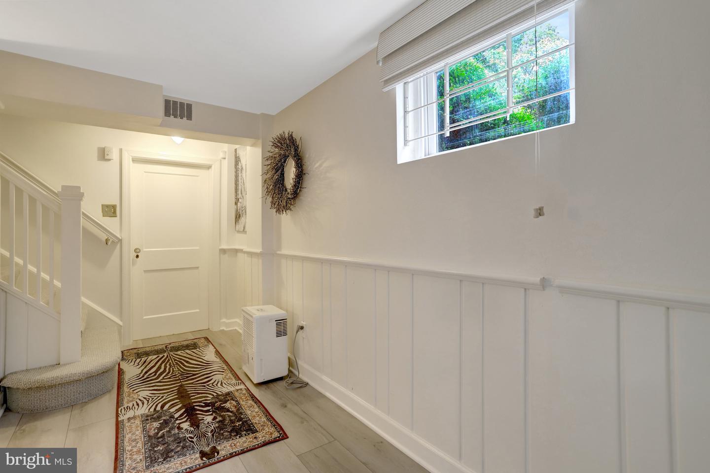 1114 N HARRISON ST, ARLINGTON, Virginia 22205, 4 Bedrooms Bedrooms, ,2 BathroomsBathrooms,Residential,For sale,1114 N HARRISON ST,VAAR2060326 MLS # VAAR2060326