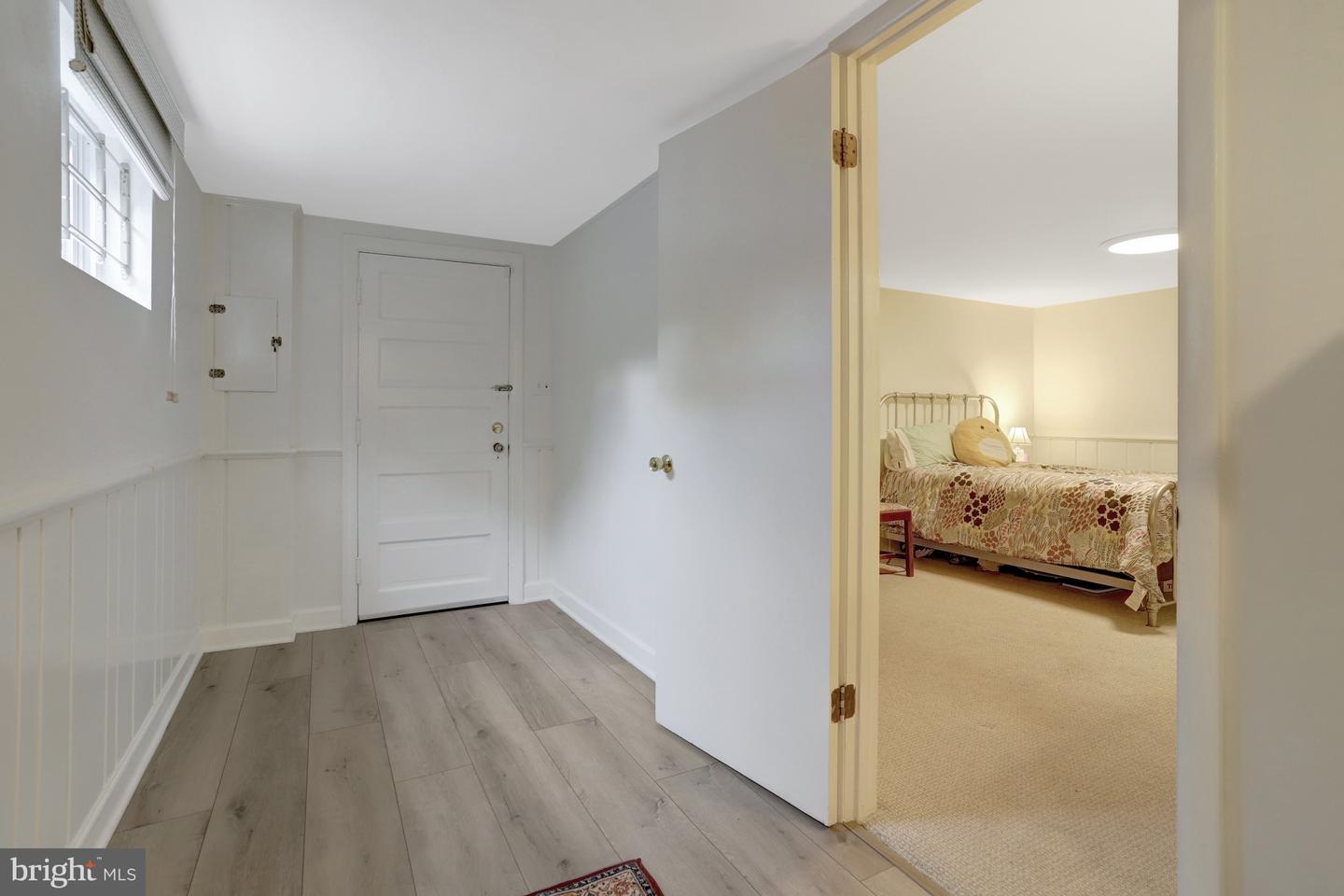 1114 N HARRISON ST, ARLINGTON, Virginia 22205, 4 Bedrooms Bedrooms, ,2 BathroomsBathrooms,Residential,For sale,1114 N HARRISON ST,VAAR2060326 MLS # VAAR2060326