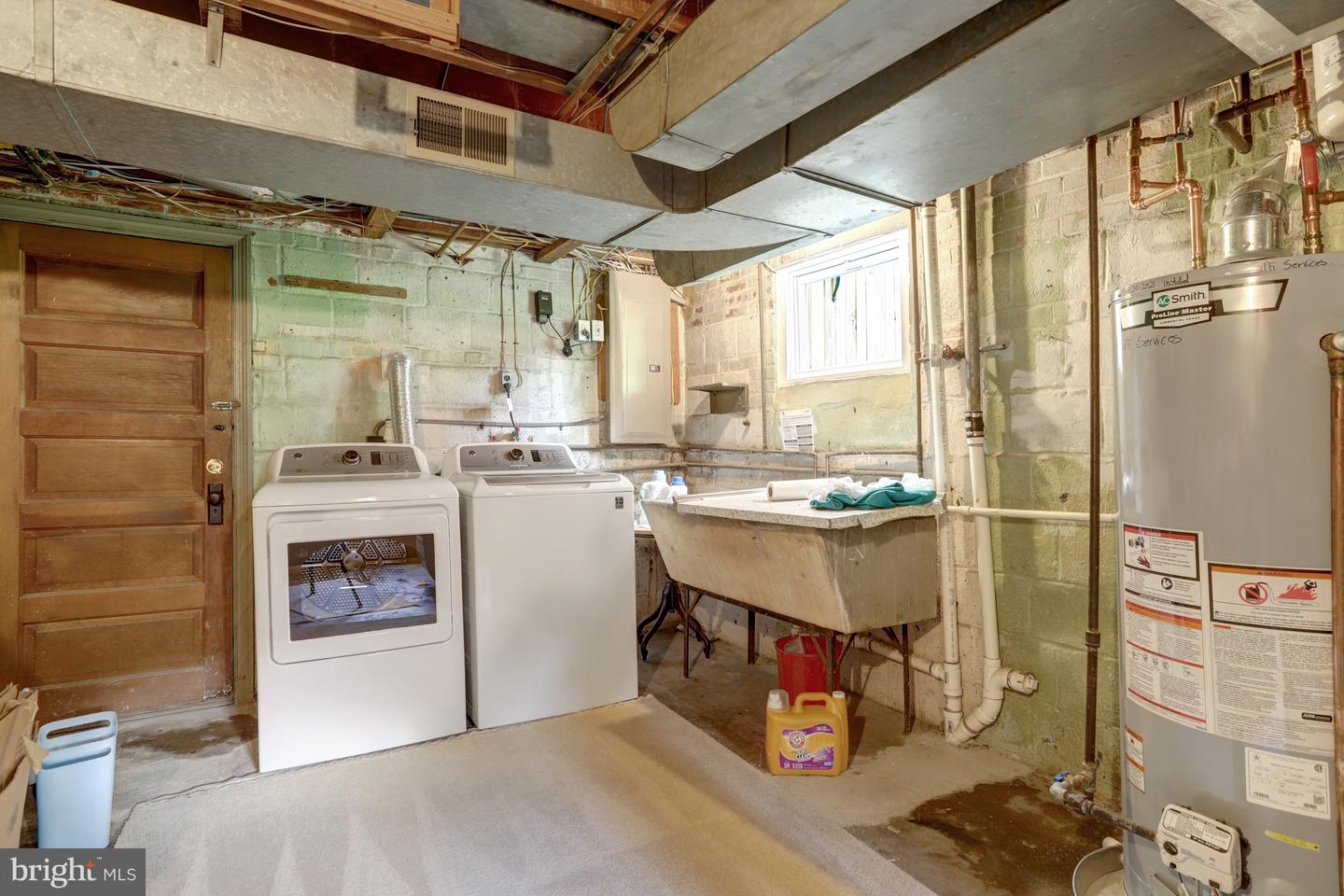 1114 N HARRISON ST, ARLINGTON, Virginia 22205, 4 Bedrooms Bedrooms, ,2 BathroomsBathrooms,Residential,For sale,1114 N HARRISON ST,VAAR2060326 MLS # VAAR2060326