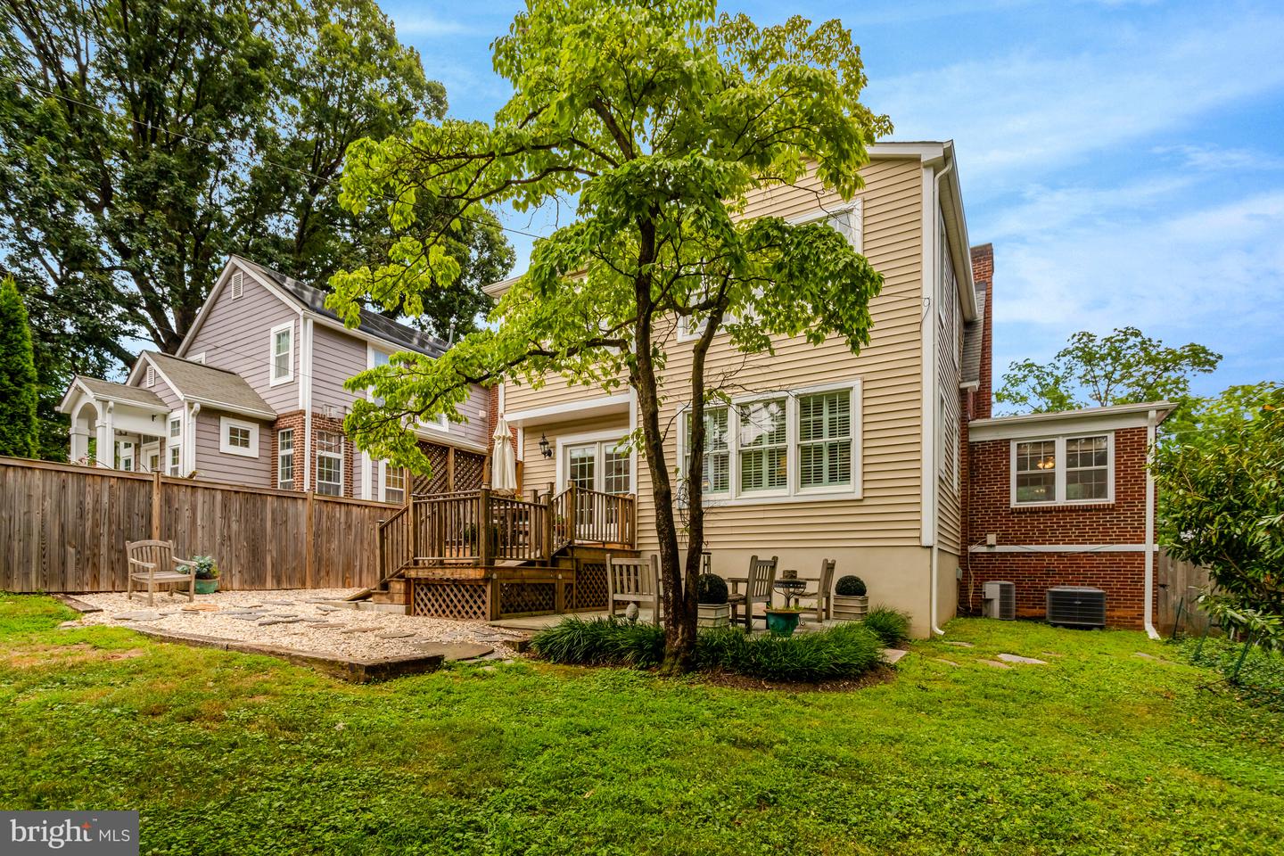 1114 N HARRISON ST, ARLINGTON, Virginia 22205, 4 Bedrooms Bedrooms, ,2 BathroomsBathrooms,Residential,For sale,1114 N HARRISON ST,VAAR2060326 MLS # VAAR2060326