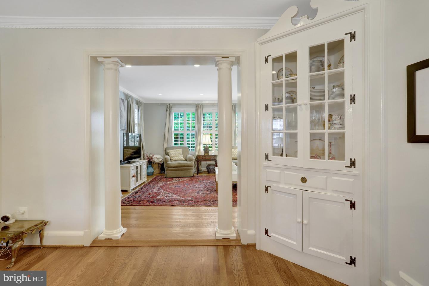1114 N HARRISON ST, ARLINGTON, Virginia 22205, 4 Bedrooms Bedrooms, ,2 BathroomsBathrooms,Residential,For sale,1114 N HARRISON ST,VAAR2060326 MLS # VAAR2060326
