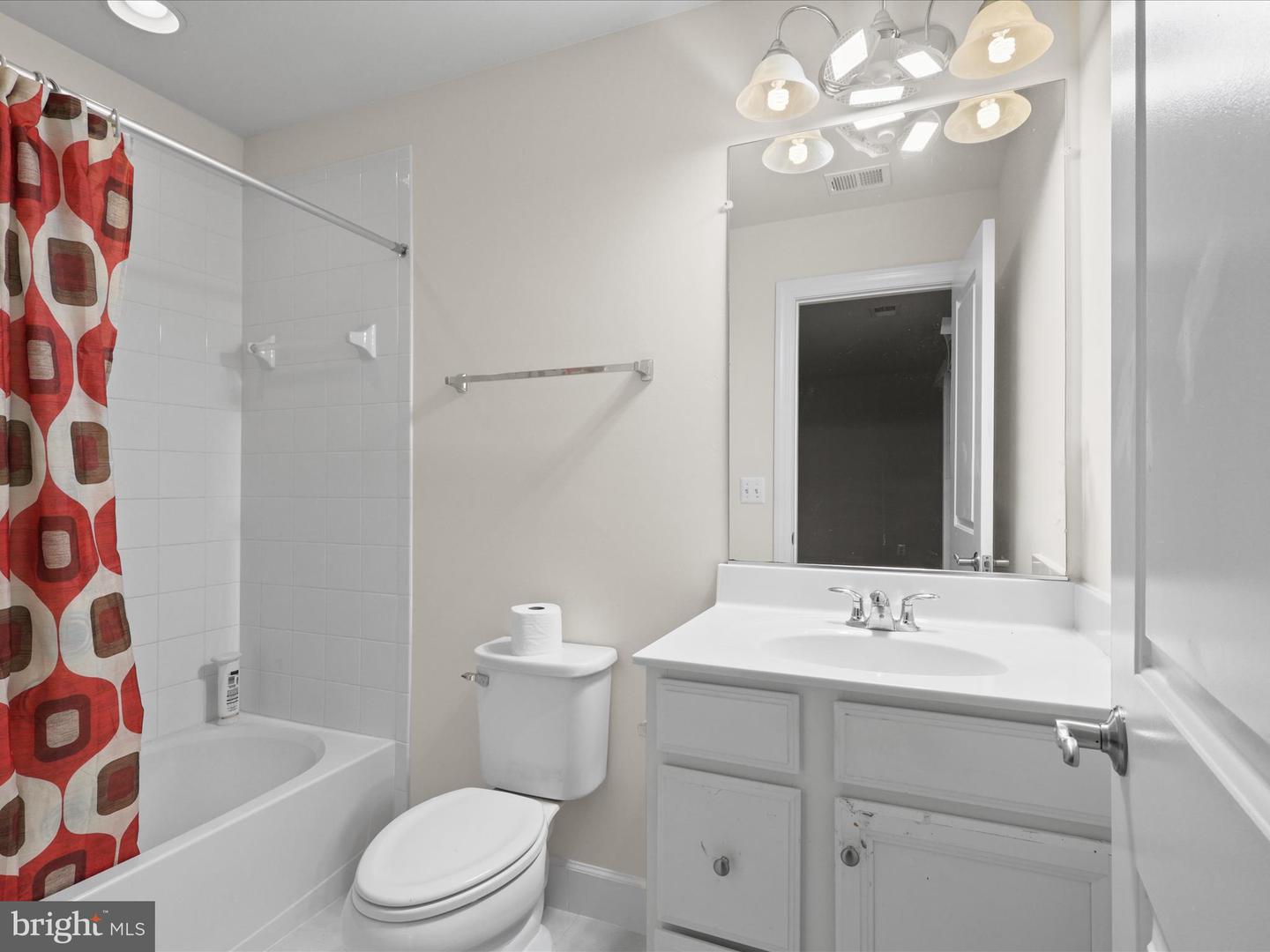 10523 HINTON WAY, MANASSAS, Virginia 20112, 3 Bedrooms Bedrooms, ,3 BathroomsBathrooms,Residential,For sale,10523 HINTON WAY,VAPW2098720 MLS # VAPW2098720