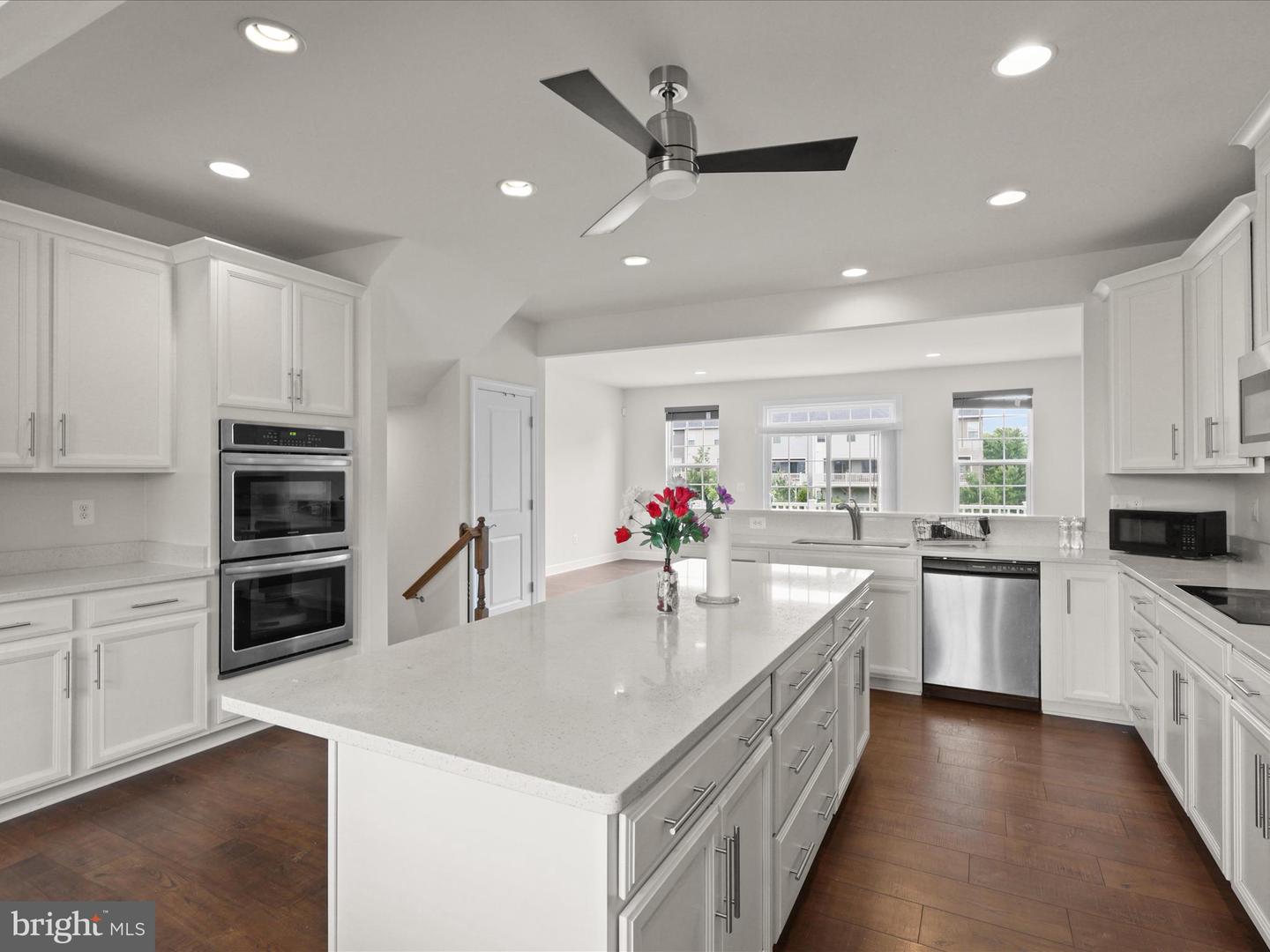 10523 HINTON WAY, MANASSAS, Virginia 20112, 3 Bedrooms Bedrooms, ,3 BathroomsBathrooms,Residential,For sale,10523 HINTON WAY,VAPW2098720 MLS # VAPW2098720