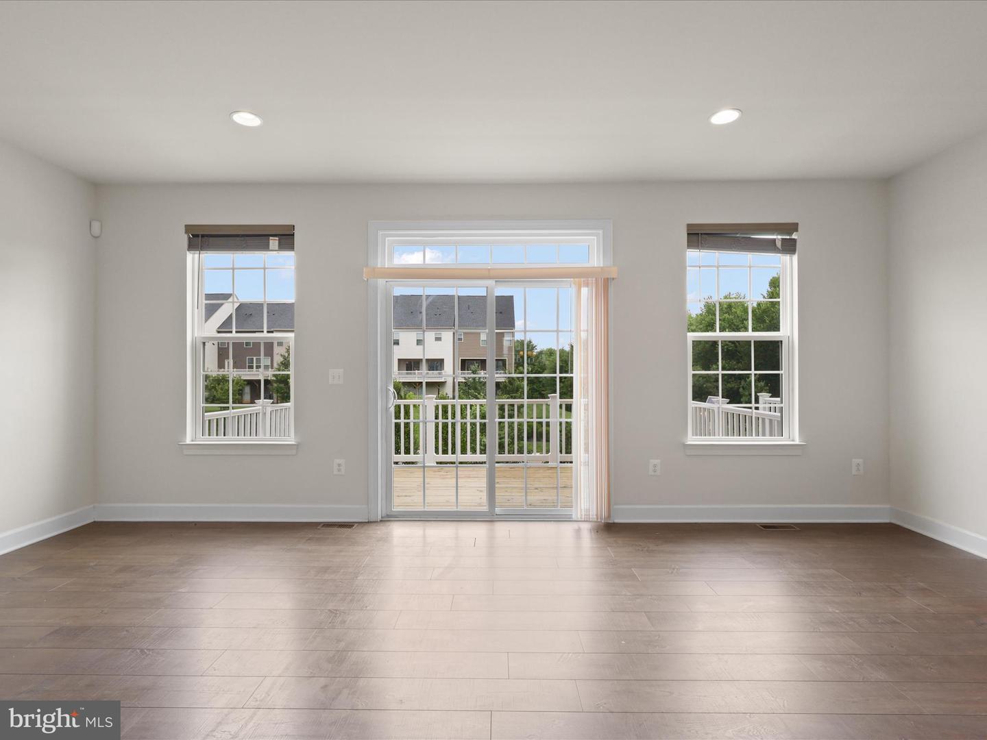 10523 HINTON WAY, MANASSAS, Virginia 20112, 3 Bedrooms Bedrooms, ,3 BathroomsBathrooms,Residential,For sale,10523 HINTON WAY,VAPW2098720 MLS # VAPW2098720