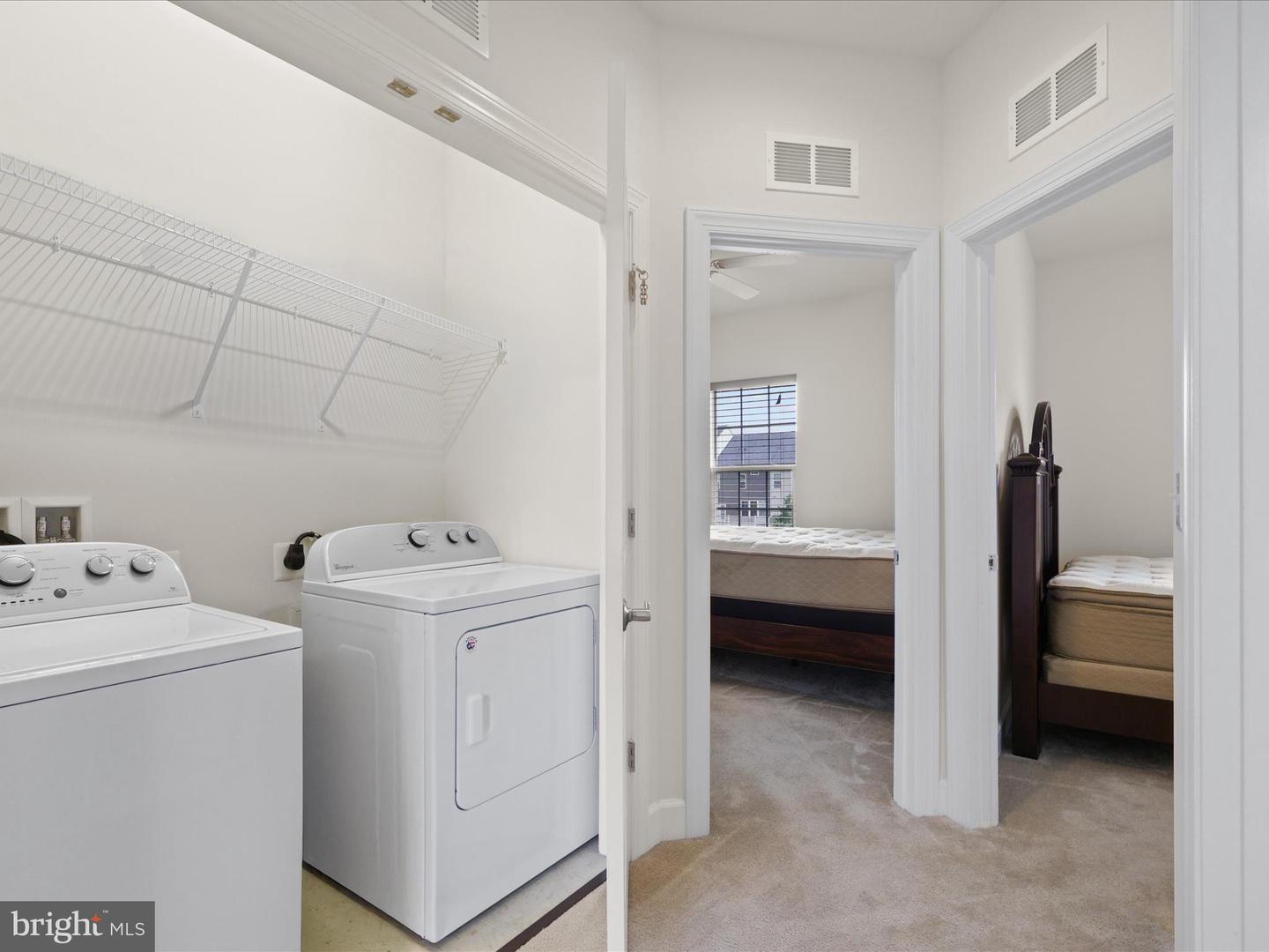 10523 HINTON WAY, MANASSAS, Virginia 20112, 3 Bedrooms Bedrooms, ,3 BathroomsBathrooms,Residential,For sale,10523 HINTON WAY,VAPW2098720 MLS # VAPW2098720