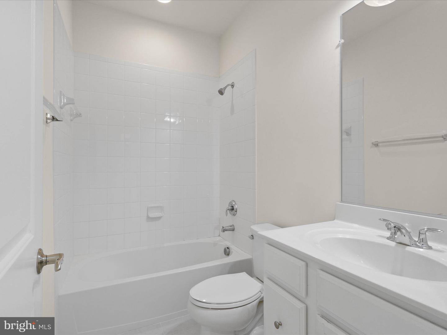10523 HINTON WAY, MANASSAS, Virginia 20112, 3 Bedrooms Bedrooms, ,3 BathroomsBathrooms,Residential,For sale,10523 HINTON WAY,VAPW2098720 MLS # VAPW2098720