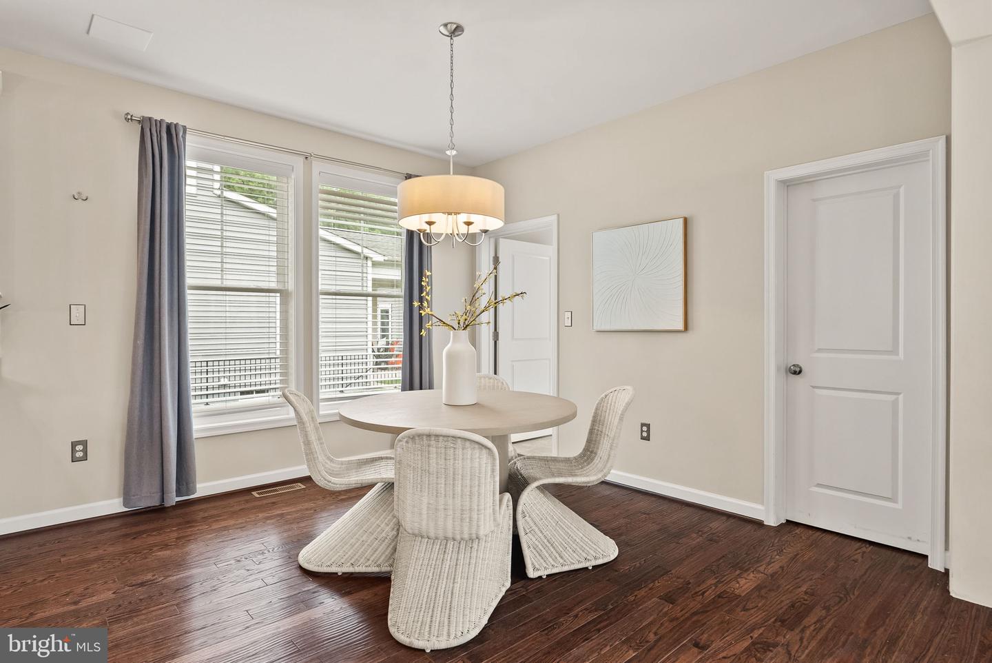 4798 VIRGINIA ST, ALEXANDRIA, Virginia 22312, 5 Bedrooms Bedrooms, ,5 BathroomsBathrooms,Residential,For sale,4798 VIRGINIA ST,VAFX2254138 MLS # VAFX2254138