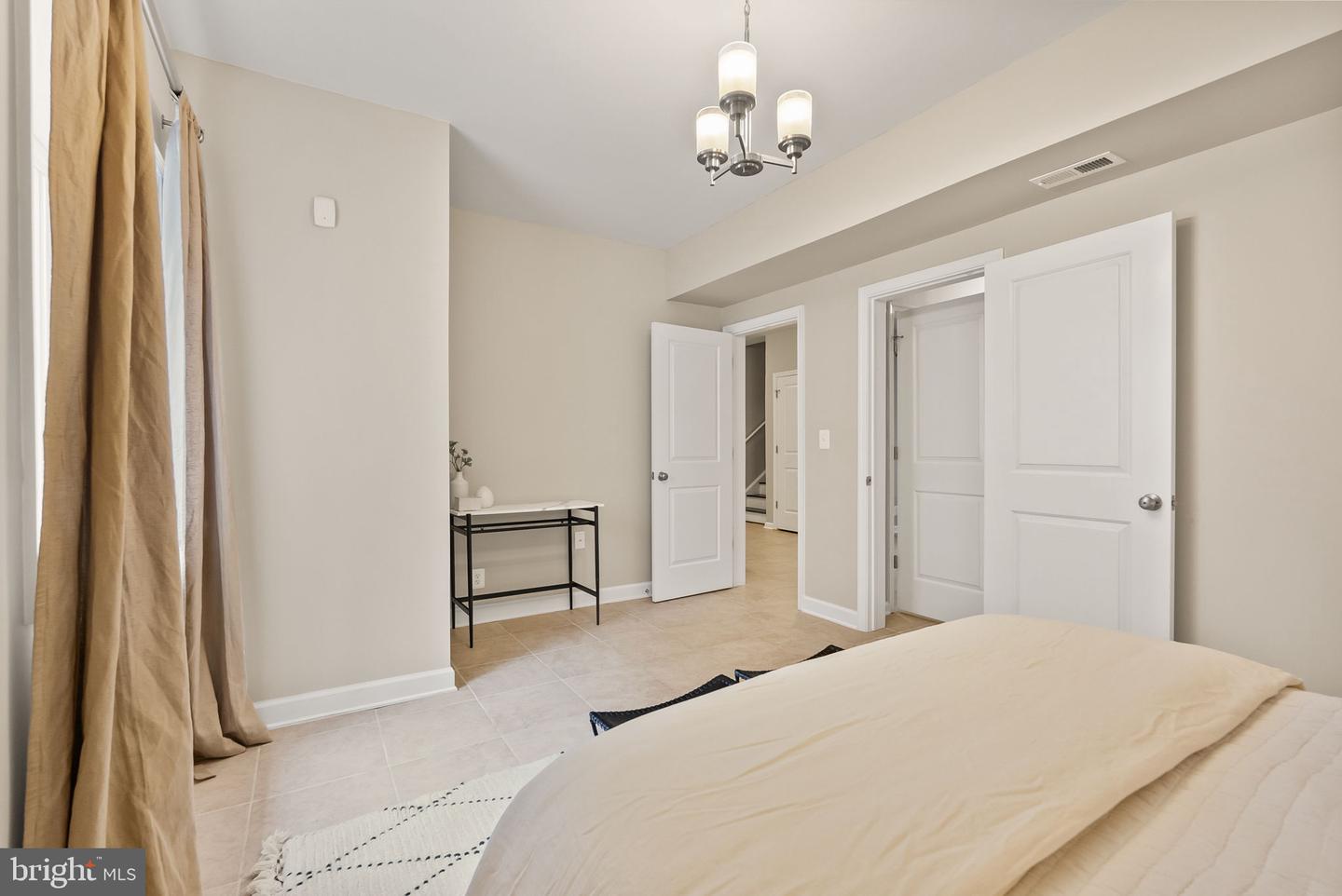 4798 VIRGINIA ST, ALEXANDRIA, Virginia 22312, 5 Bedrooms Bedrooms, ,5 BathroomsBathrooms,Residential,For sale,4798 VIRGINIA ST,VAFX2254138 MLS # VAFX2254138