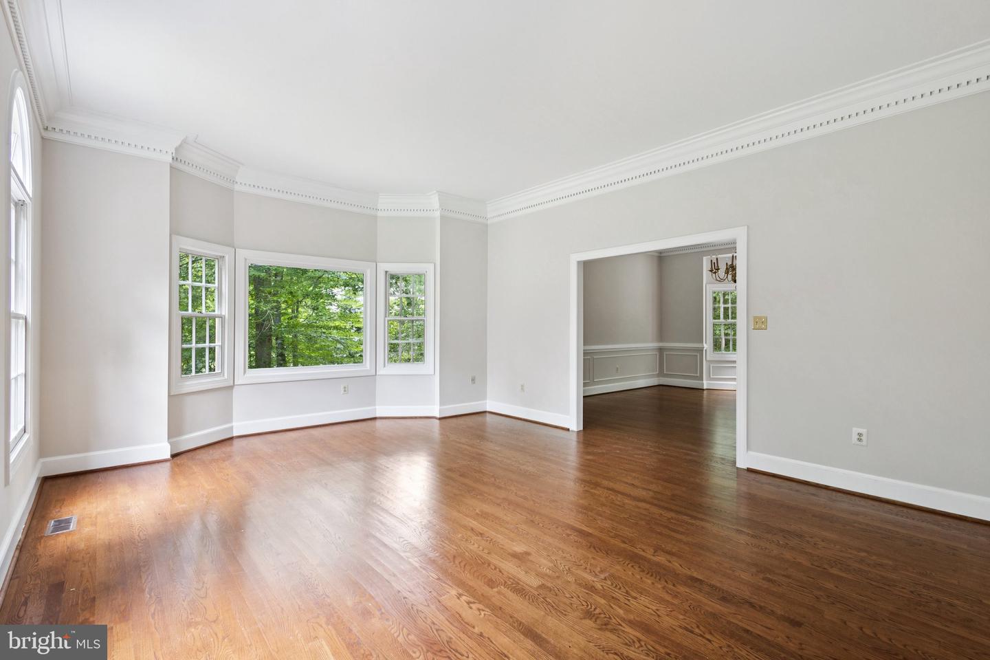 7505 WILLOWBROOK RD, FAIRFAX STATION, Virginia 22039, 5 Bedrooms Bedrooms, ,3 BathroomsBathrooms,Residential,For sale,7505 WILLOWBROOK RD,VAFX2254200 MLS # VAFX2254200