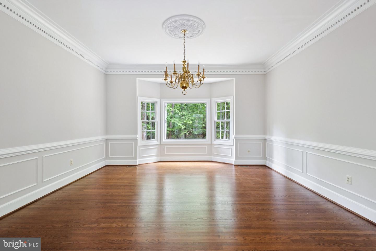 7505 WILLOWBROOK RD, FAIRFAX STATION, Virginia 22039, 5 Bedrooms Bedrooms, ,3 BathroomsBathrooms,Residential,For sale,7505 WILLOWBROOK RD,VAFX2254200 MLS # VAFX2254200