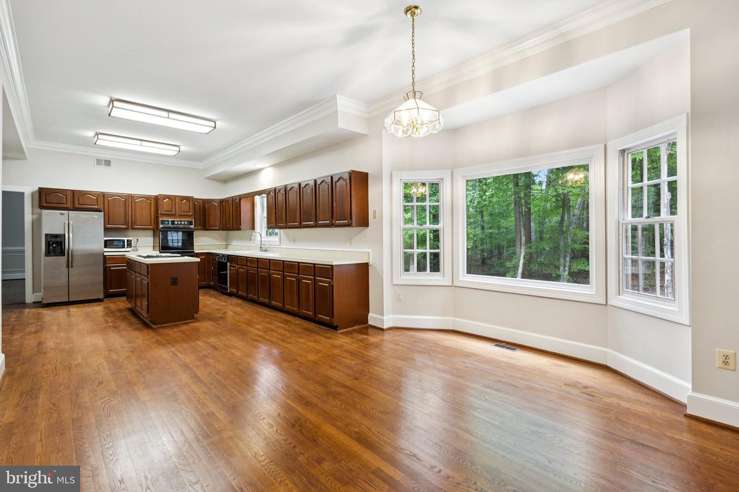 7505 WILLOWBROOK RD, FAIRFAX STATION, Virginia 22039, 5 Bedrooms Bedrooms, ,3 BathroomsBathrooms,Residential,For sale,7505 WILLOWBROOK RD,VAFX2254200 MLS # VAFX2254200