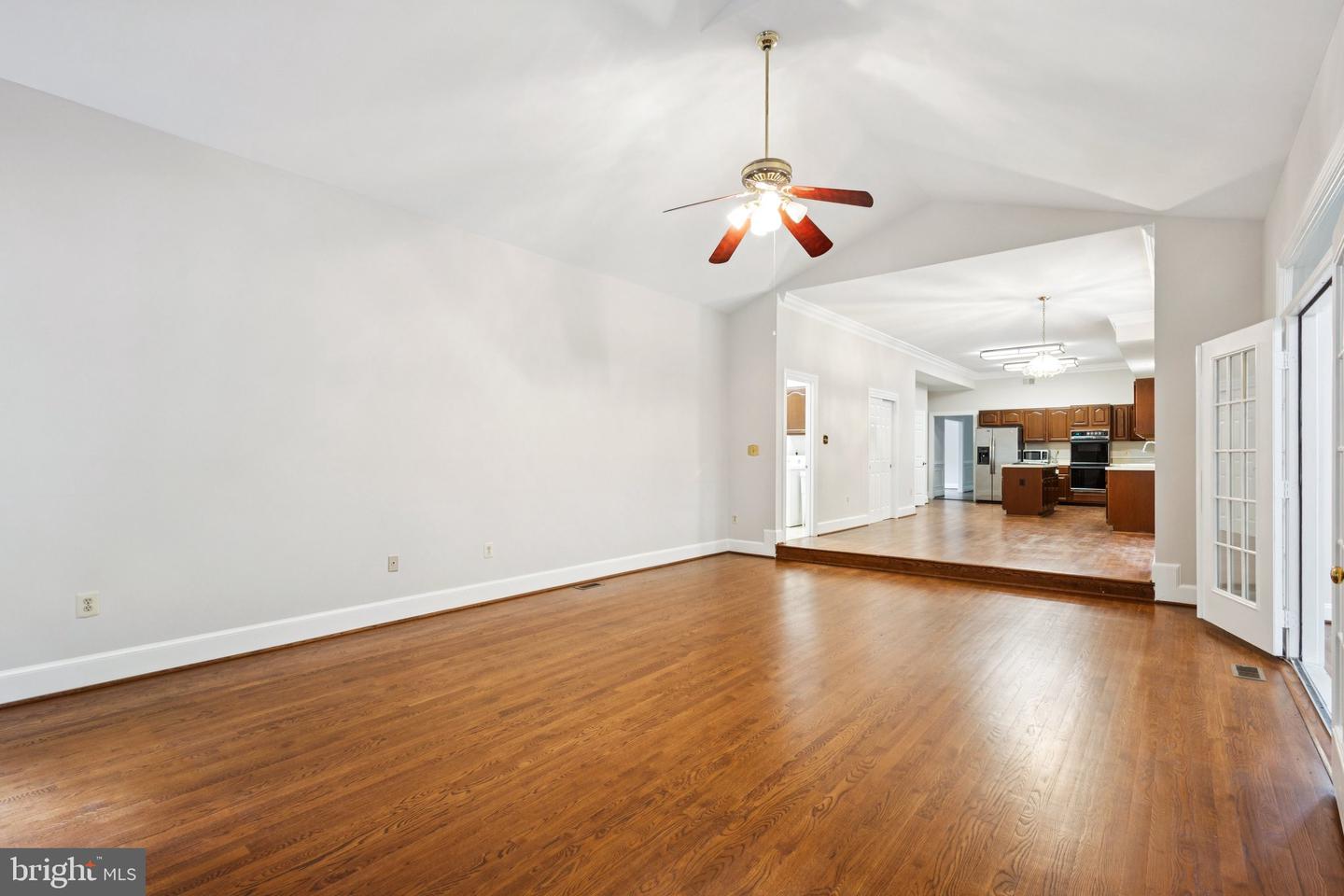 7505 WILLOWBROOK RD, FAIRFAX STATION, Virginia 22039, 5 Bedrooms Bedrooms, ,3 BathroomsBathrooms,Residential,For sale,7505 WILLOWBROOK RD,VAFX2254200 MLS # VAFX2254200