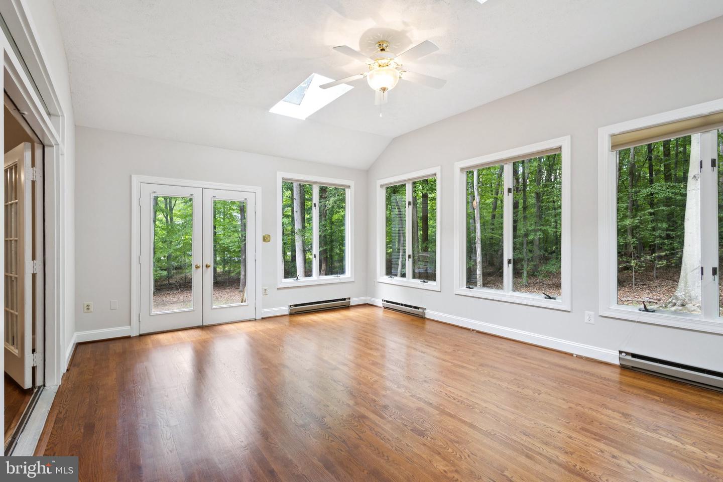 7505 WILLOWBROOK RD, FAIRFAX STATION, Virginia 22039, 5 Bedrooms Bedrooms, ,3 BathroomsBathrooms,Residential,For sale,7505 WILLOWBROOK RD,VAFX2254200 MLS # VAFX2254200