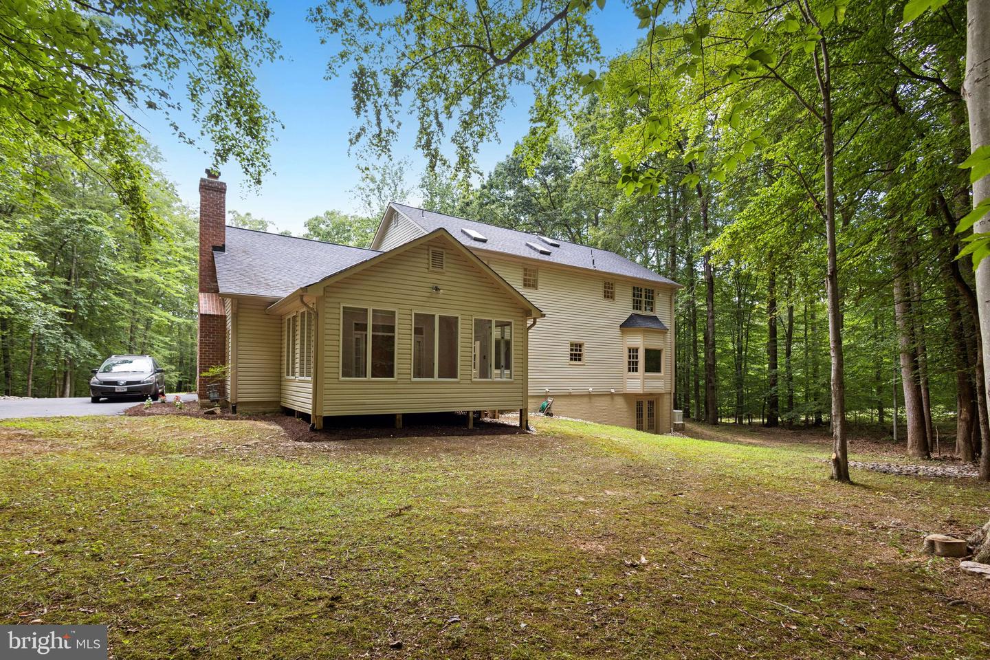 7505 WILLOWBROOK RD, FAIRFAX STATION, Virginia 22039, 5 Bedrooms Bedrooms, ,3 BathroomsBathrooms,Residential,For sale,7505 WILLOWBROOK RD,VAFX2254200 MLS # VAFX2254200