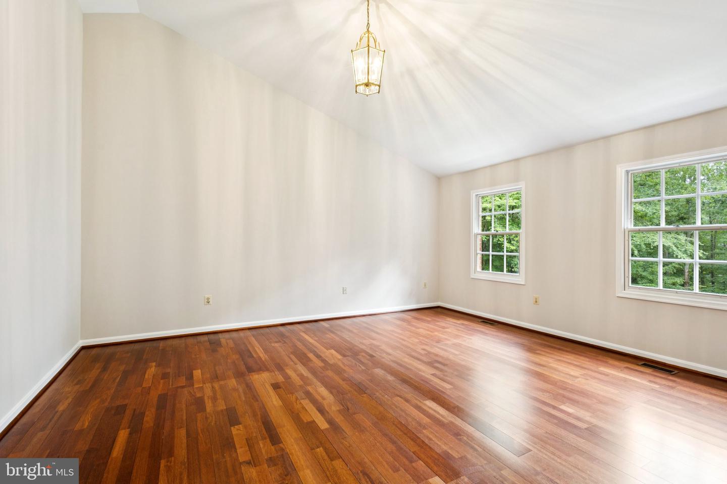 7505 WILLOWBROOK RD, FAIRFAX STATION, Virginia 22039, 5 Bedrooms Bedrooms, ,3 BathroomsBathrooms,Residential,For sale,7505 WILLOWBROOK RD,VAFX2254200 MLS # VAFX2254200
