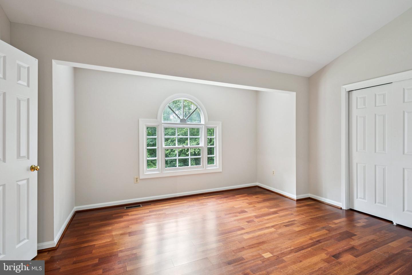 7505 WILLOWBROOK RD, FAIRFAX STATION, Virginia 22039, 5 Bedrooms Bedrooms, ,3 BathroomsBathrooms,Residential,For sale,7505 WILLOWBROOK RD,VAFX2254200 MLS # VAFX2254200